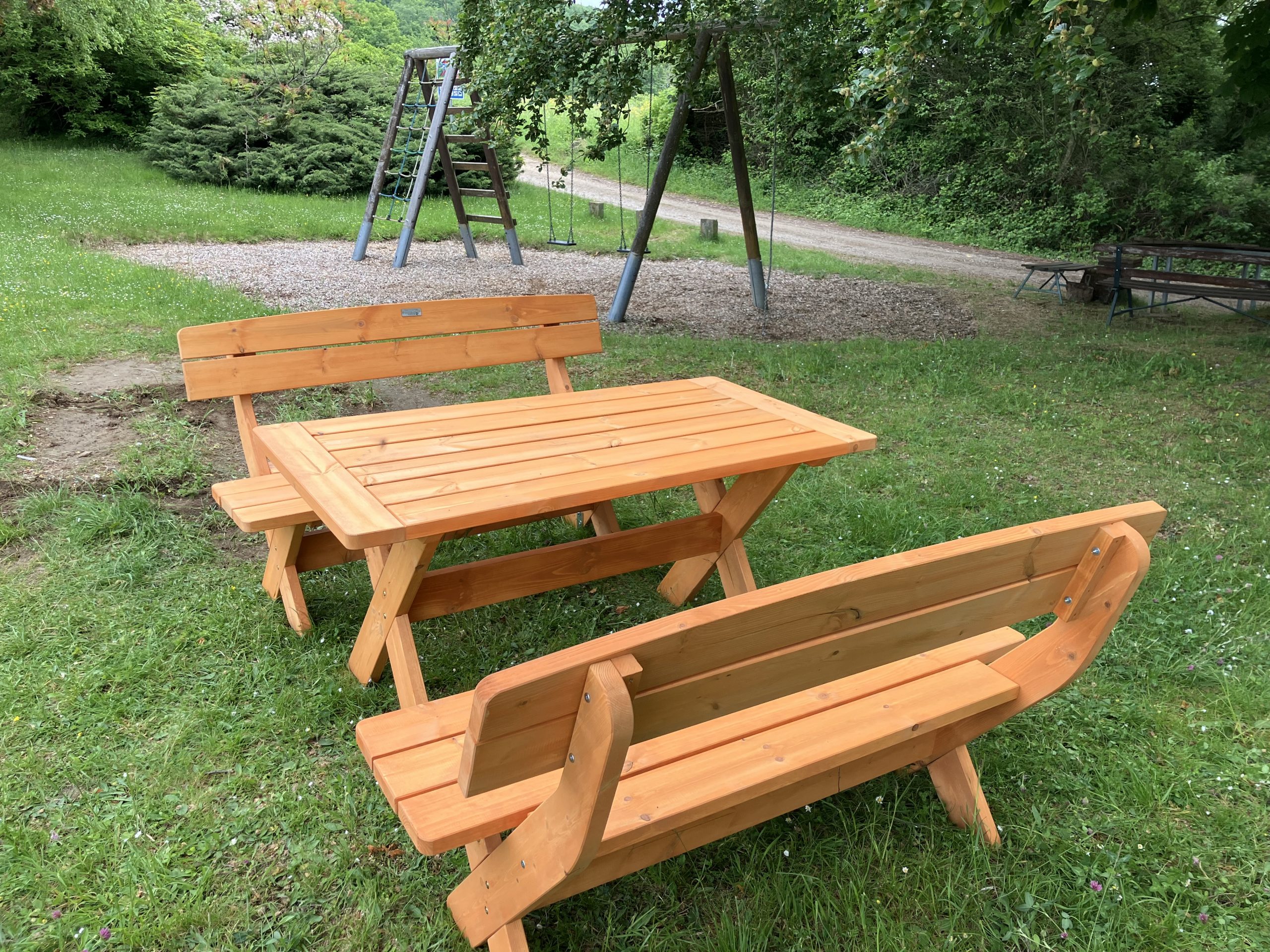 Sitzgruppe Teil 2 und Brunnen